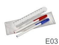 E03 - Estojos com caneta e regua